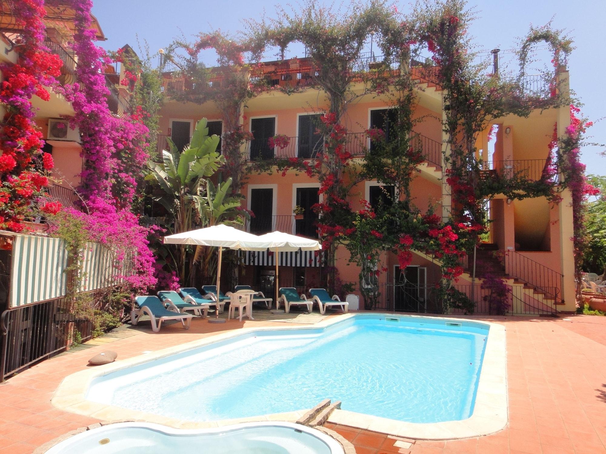 Domus De Janas Sul Mare Hotel บารีซาร์โด ภายนอก รูปภาพ