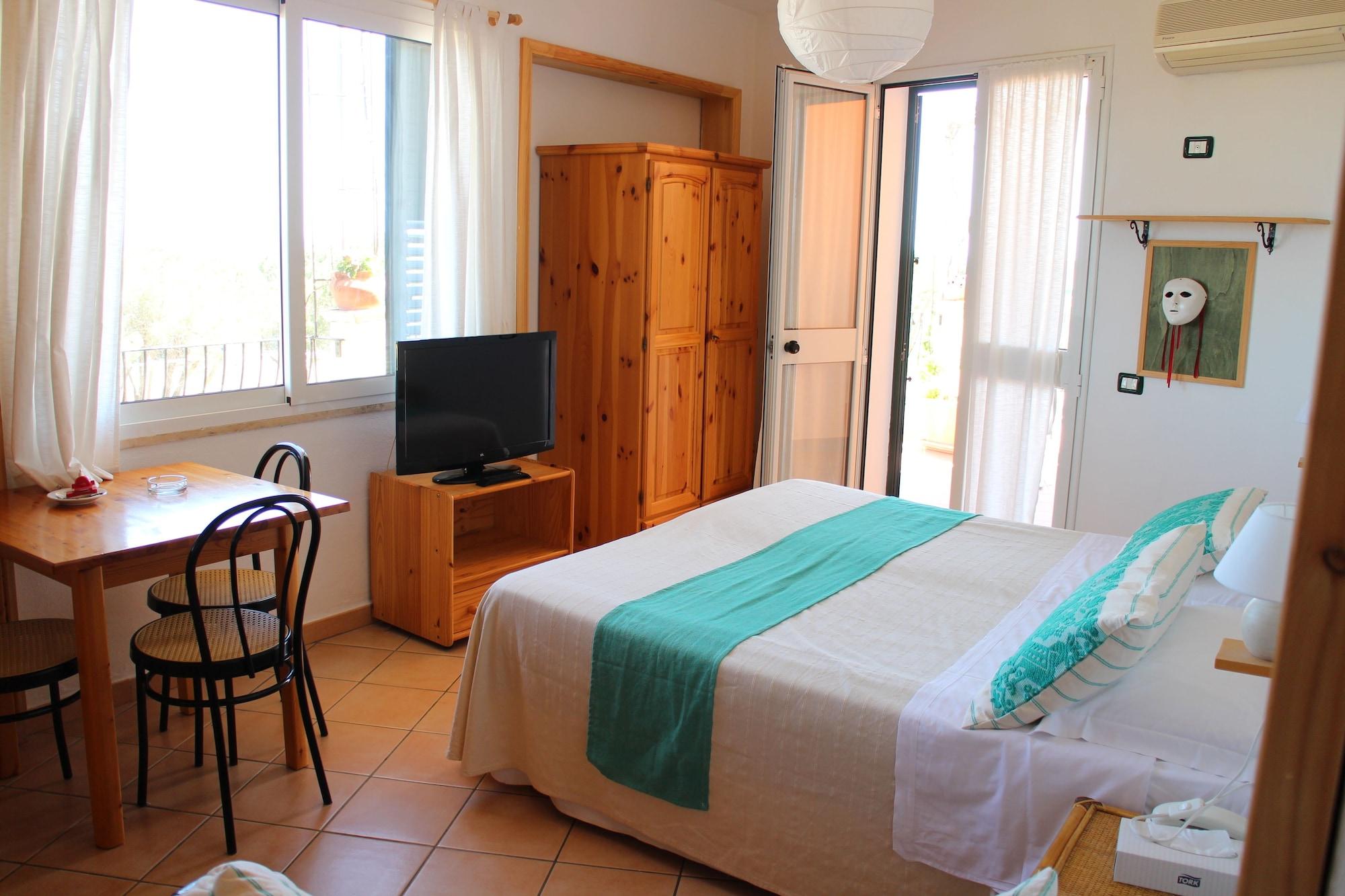Domus De Janas Sul Mare Hotel บารีซาร์โด ภายนอก รูปภาพ